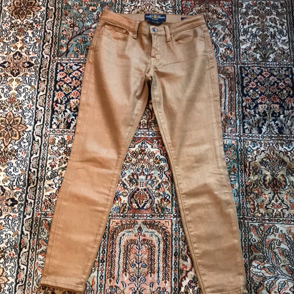 Host Pick 🎉 Fabulous gold denim Sofia 2/26 skinny Jean.